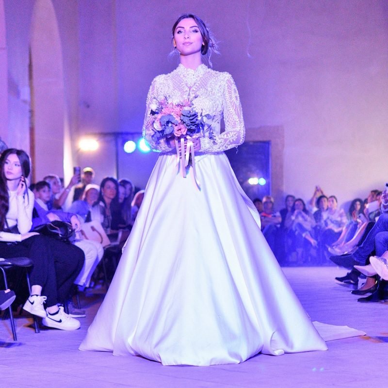 FORNITURA-MODEL-PERSONAL-BRAND